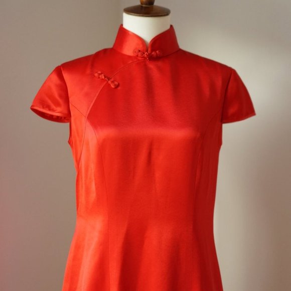 Red Silk Wedding Cheongsam | Simple Red Qipao - Picture 2 of 4